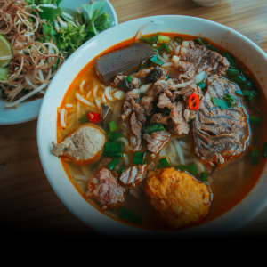 Bún Bò Huế / Hue Beef Noodles