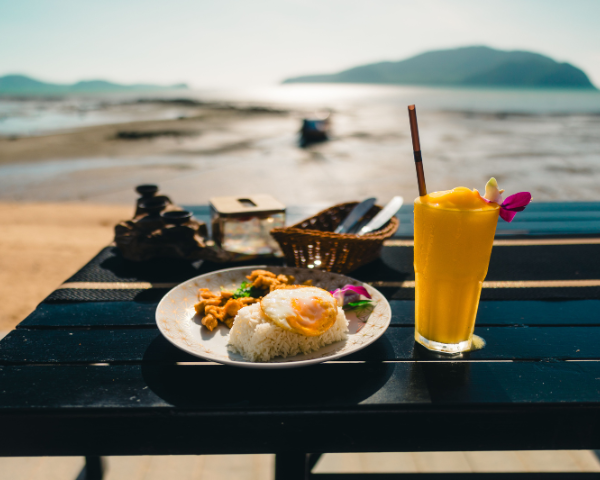 THAILAND – LAND OF SMILES: REEL TO REAL™ - Image 8
