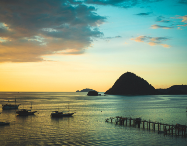 INDONESIA – EXOTIC ISLANDS: CHASING HORIZON - Image 10
