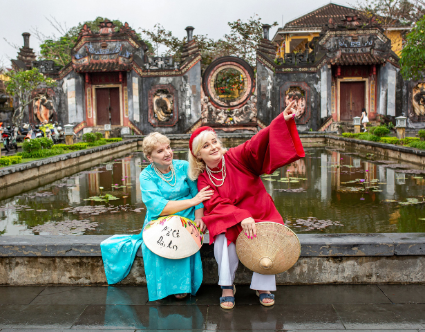 UN-PHO-GETTABLE VIETNAM: ECHOES OF AN EMPIRE™ - Image 7