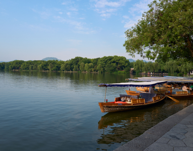 CHINA – MYSTIQUE AND INTRIGUE: FLEETING LIFE™ - Image 6