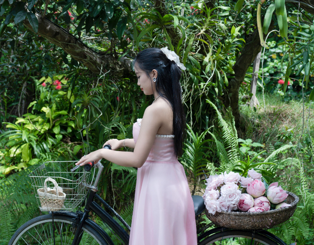 CHINA – MYSTIQUE AND INTRIGUE: FLEETING LIFE™ - Image 4